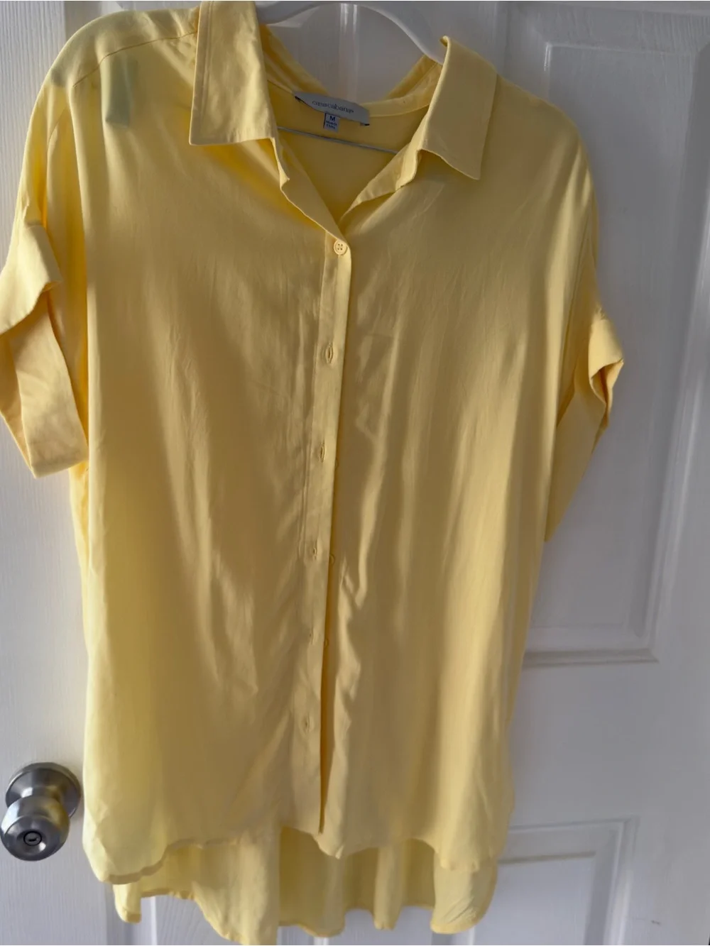 Women’s Club Monaco Pale Yellow Short-Sleeve Button-Down Shirt